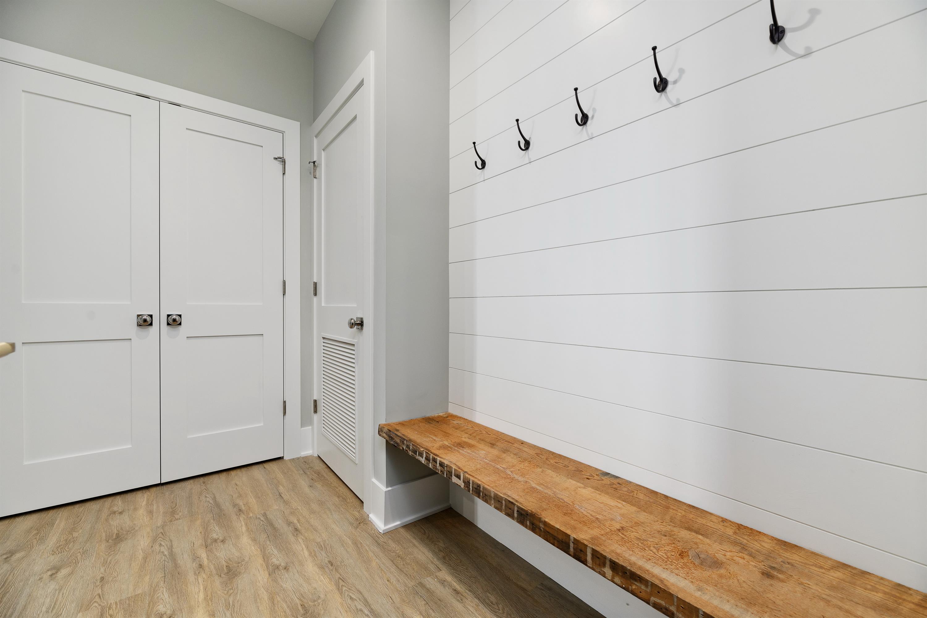 4646 N. Damen - 402