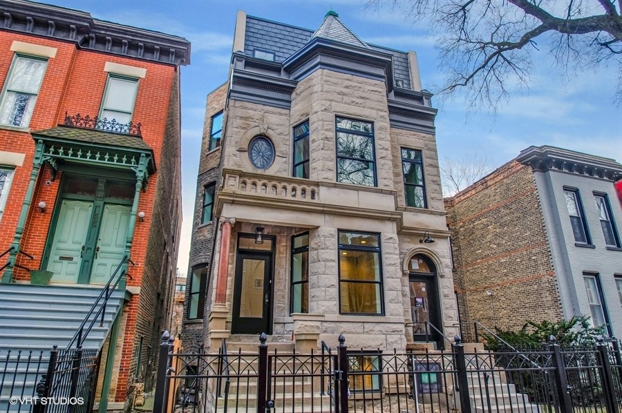 631-33 W. Wellington